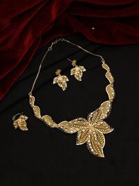 Garden Grace Floral Forming Choker Necklace Set