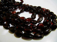 Natural Mozambique Garnet Nugget Shape Tumbled 8 to 17mm Strand 8''long