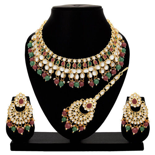 Imperial Wedding  Kundan Choker Necklaces Set.