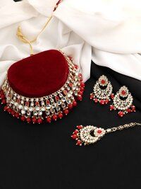 Imperial Wedding  Kundan Choker Necklaces Set..