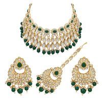 Delicate Round Kundan Choker Necklace Set