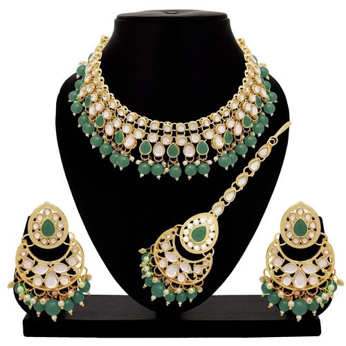 Emerald Elegance kundan Choker Necklace Set