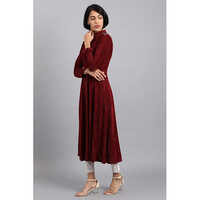 W Maroon Mandarin Neck Winter Kurta