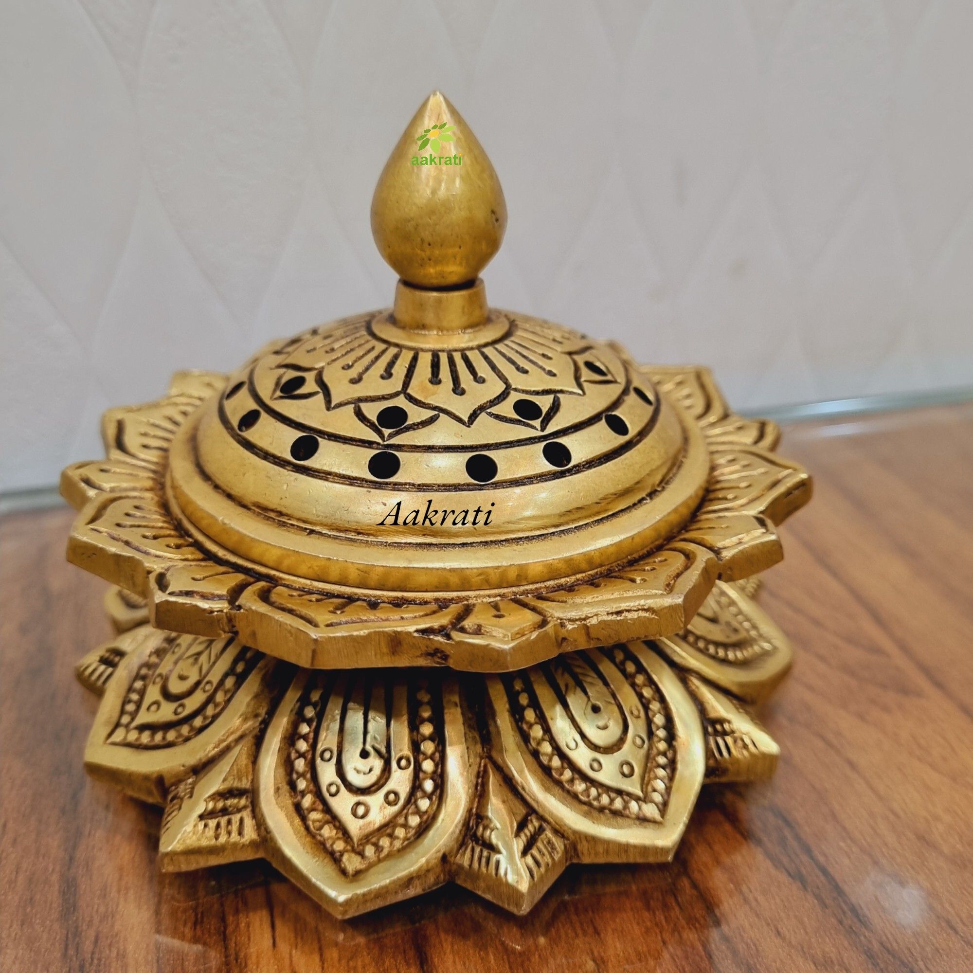 Handcrafted Brass Dhoop Burner - Sacred Elegance Made By Aakrati| Incense Holder| Loban Holder| Pooja Essentials (Yellow,4)