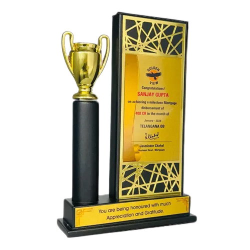 SSC W 9165 GOLD Wooden Trophies