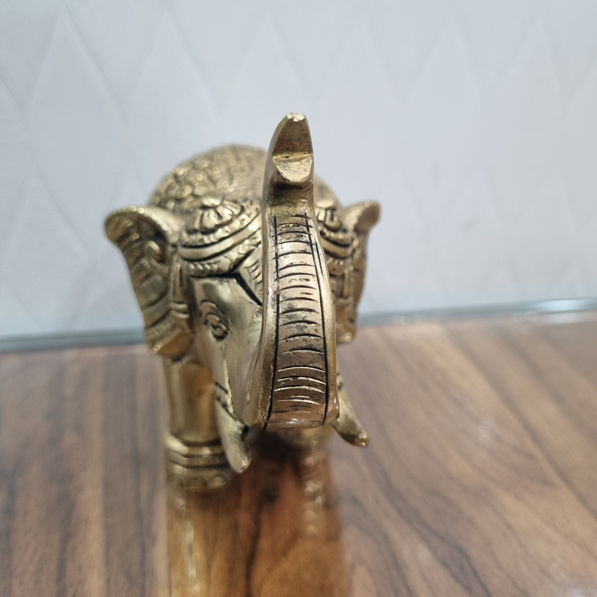 Aakrati Brass Small Elephant Statue for Home| Decorative Items| Collectable Figurine| Brass Elephant (Yellow,4.2