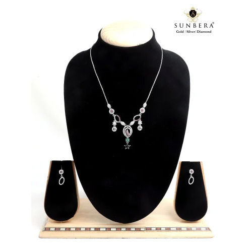 High Quality 925 Sterling Silver Necklace Set With High Quality Stones Gender: Women