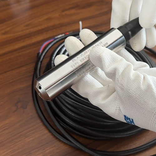 HCDB-30 Simple Submersible Hydrostatic Level Transmitter