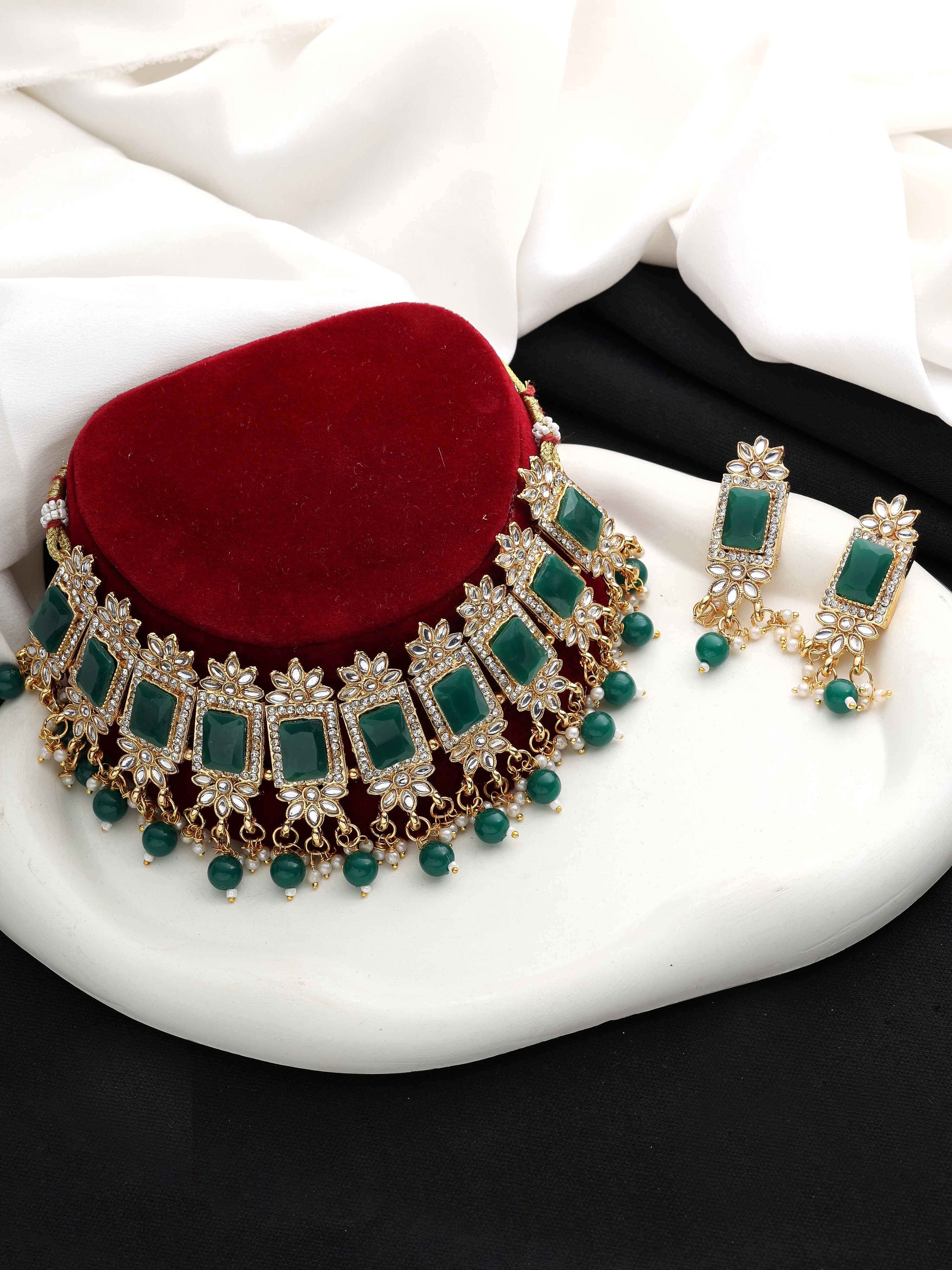 Divine Square Kundan choker necklace Set