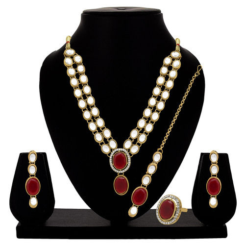 Kundan Oval Grace Choker Necklace Set.