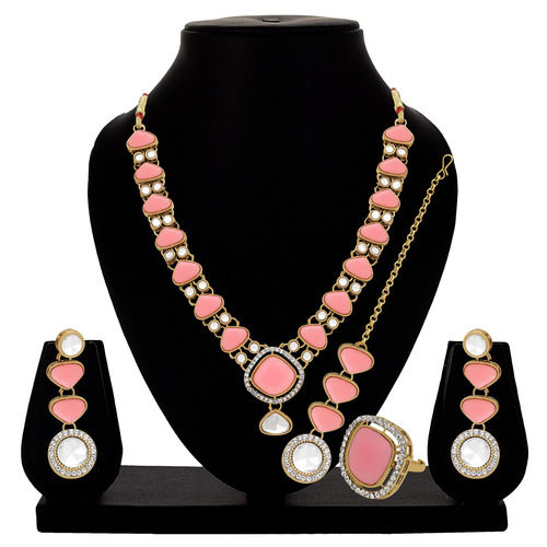 Classic Grace Mehandi plated Kundan Choker necklace set....