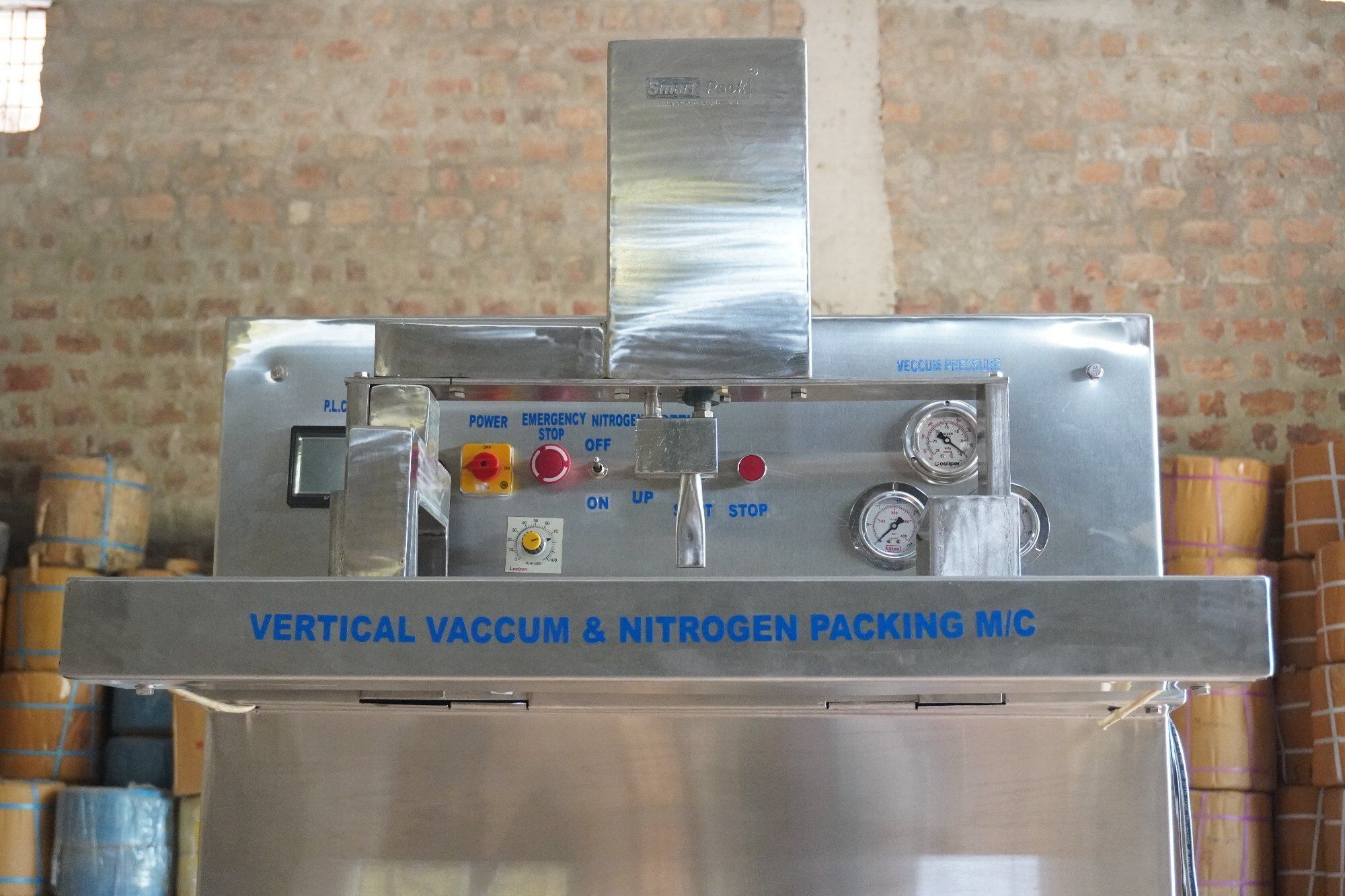 Vertical Vacuum With Nitrogen Flushing Machine 32