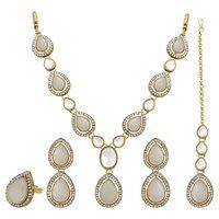 Oval Splendor Mehandi plated Kundan Choker Set.....