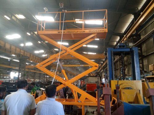 Vedant Stationary Scissor Lift Table - Attributes: Easy To Operate