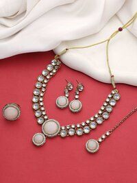 Double Delight Kundan choker Necklace set.....