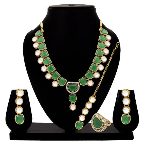 Timeless Beauty Kundan Choker Necklace Set