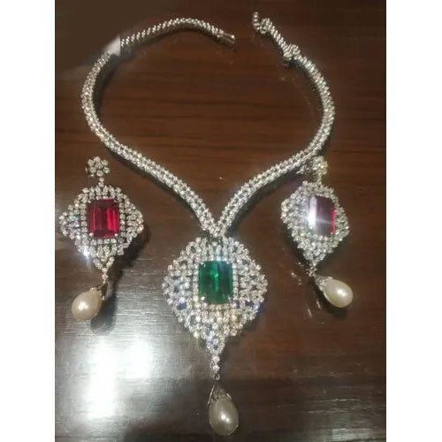 Diamond Studded Necklace - Purity: High