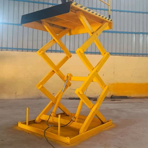 Automatic Hydraulic Scissor Lift - Load Capacity: 2 Tonne