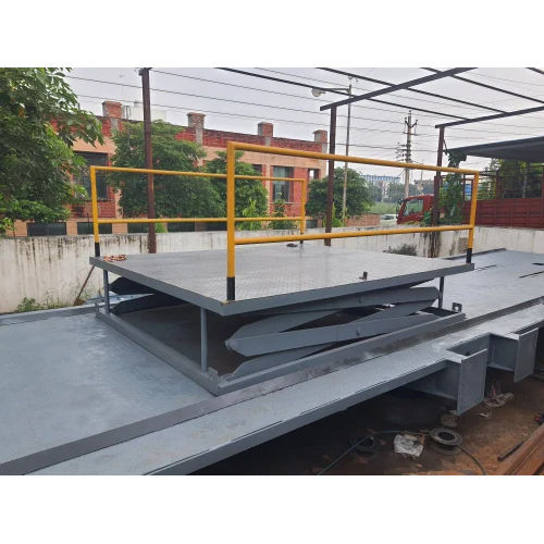 Hydraulic Scissor Lift Platform - Load Capacity: 2 Tonne