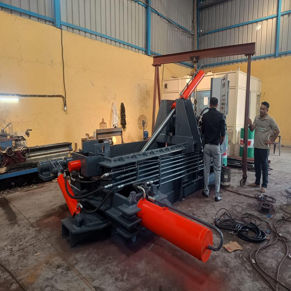Horizontal Scrap Baler - Color: Epoxy