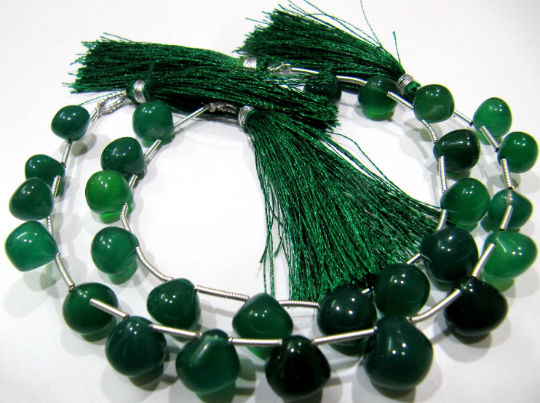 Natural Green Onyx Onion Shape Plain 9 - 10mm Beads Strand 8 Inches Long