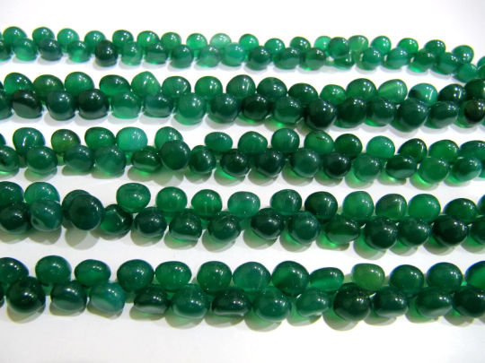 Natural Green Onyx Onion Shape Plain 6 to 8mm Beads Strand 8 Inches Long