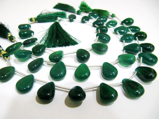 Natural Green Onyx Heart Pear Shape Plain10x15 Strand 8 Inches Long