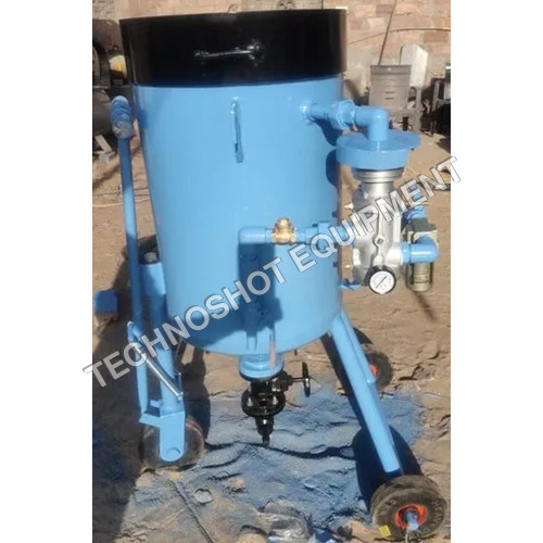 Portable Sand Blasting Machine - Dimension (L*W*H): 100X90X120 Cm Centimeter (Cm)