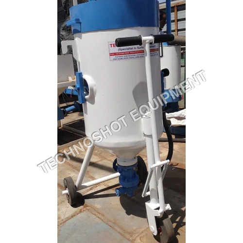 Semi Automatic Copper Slag Sand Blasting Machine - Color: White