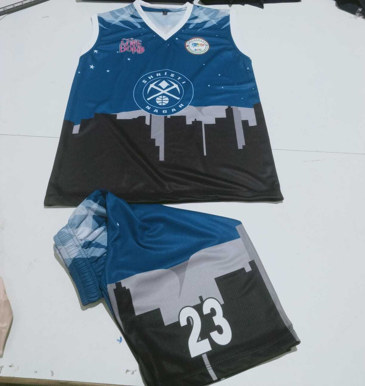 FINICKY CUSTOMIZED BASKETBALL KIT