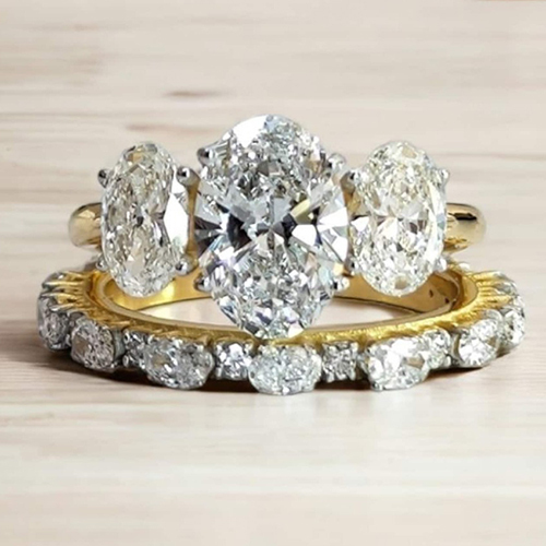 Modern Diamond Ring