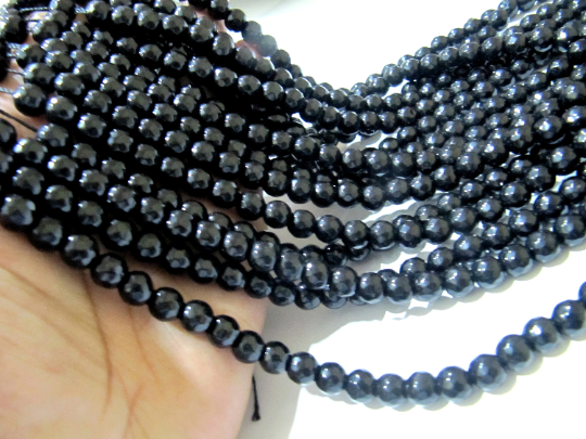 Black Onyx Round Faceted Roundn Shape 7-8mm Beads Strand 14 inches long