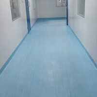 Industrial Hospital Flooring - 20mm Thickness, Standard Size, Plain Surface Texture