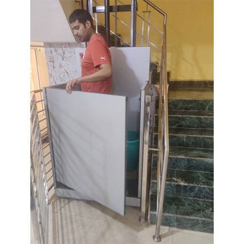 Hydraulic Home Lift in Side Staire Case