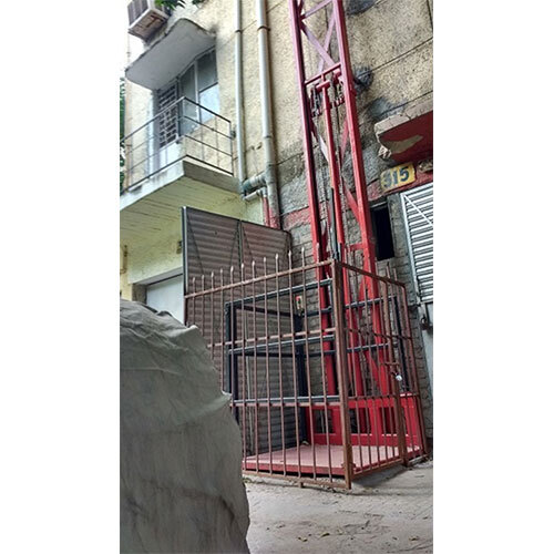 Hydrolics Goods Lift