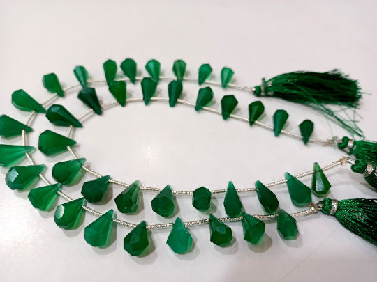 Natural Green Onyx Faceted Teardrop 6x10mm to 9x15mm Beads Strand 8''long