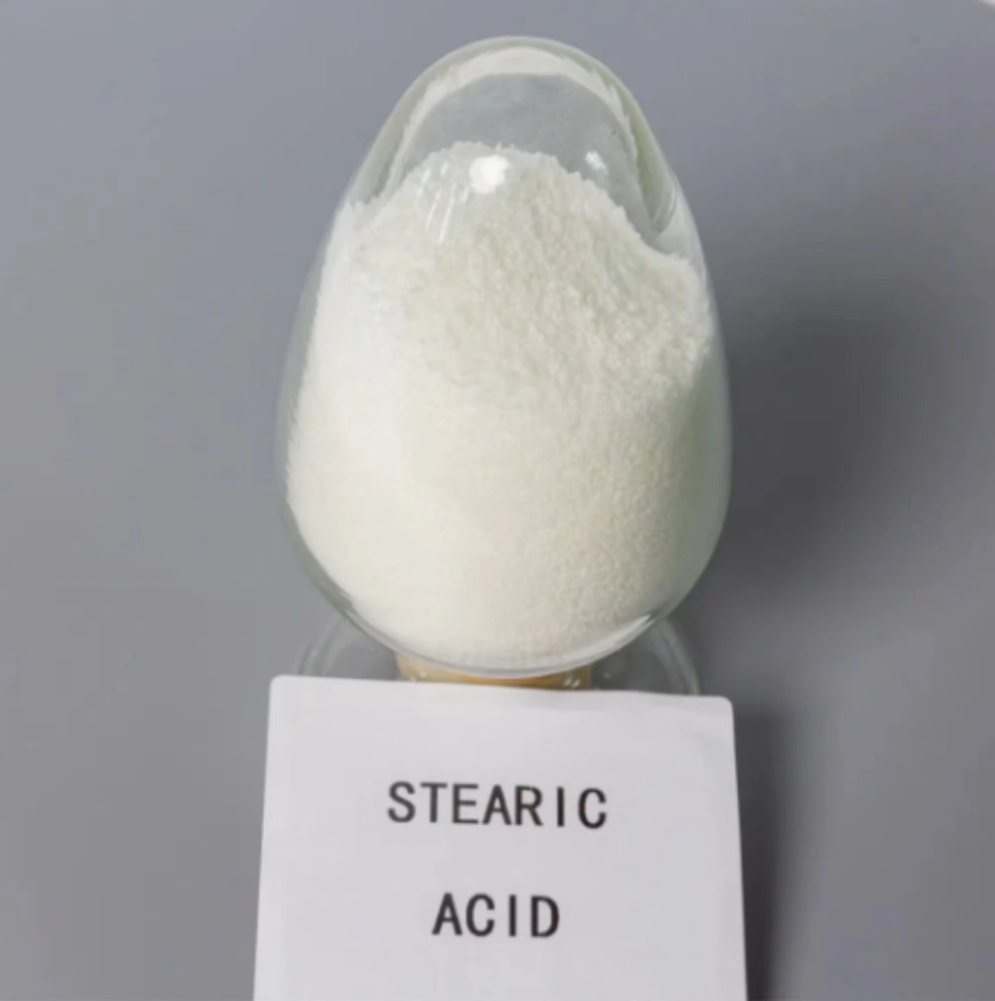 Stearic acid    CAS No.: 57-11-4