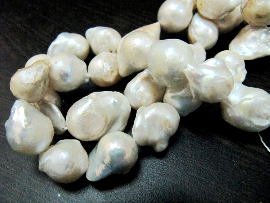 Natural White Pearl Baroque Shape / Nugget Shape15 to 20mm Beads strand 16'' long