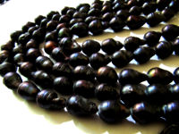 Natural Black Pearl Baroque Shape / Nugget Shape 15 to 20mm Strand 15-16''long