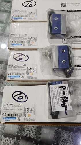 TELEMECANIQUE, LIMIT SWITCH, XCJ110C