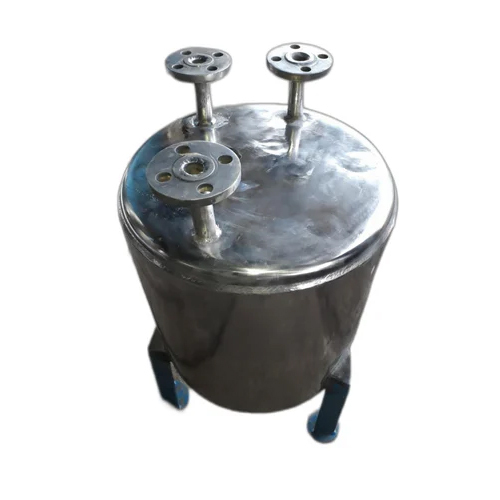 500 Litre Stainless Steel Filter Tank - Color: Silver