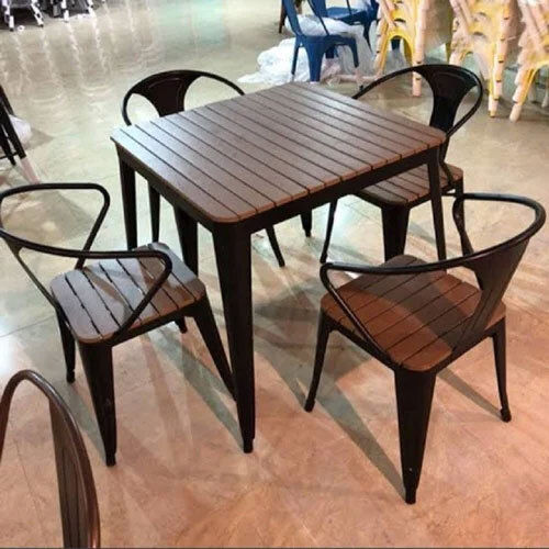 Resturant Dining Table With Chairs - Material: Wooden