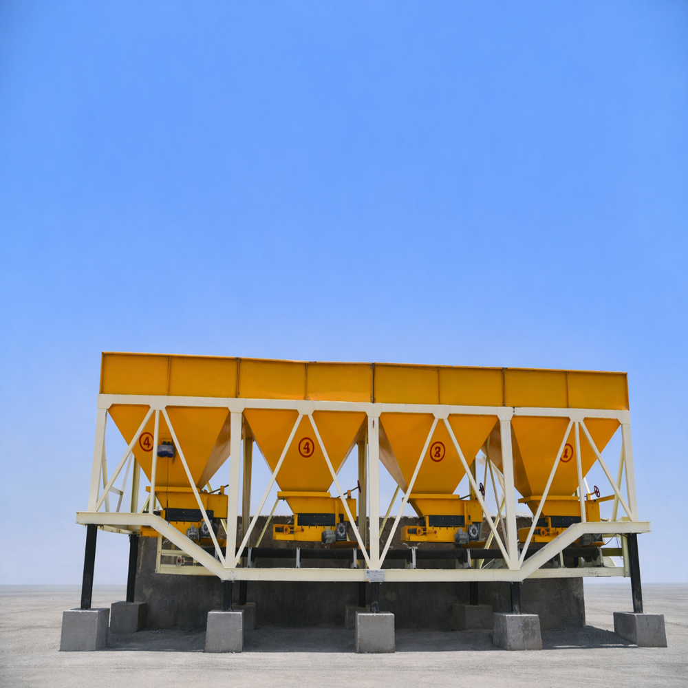 Industrial Cold Aggregate Bin Feeders - Attributes: Rust Proof