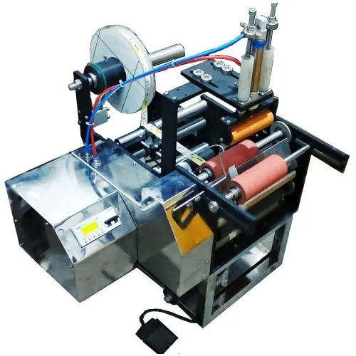 Semi Automatic Bottle Sticker Labeling Machine