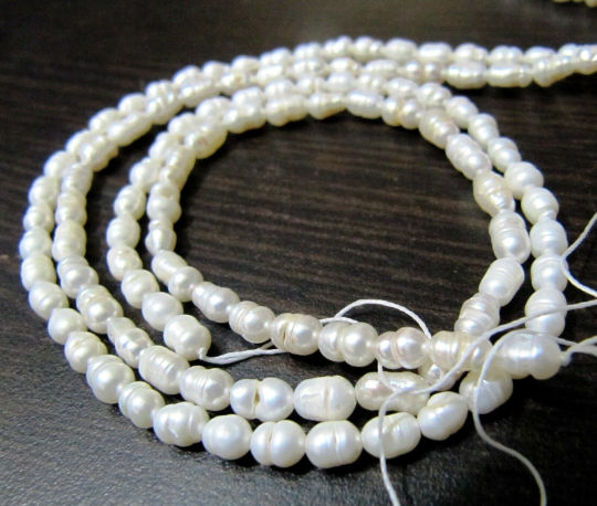 Natural Fresh Water Pearl 5-6mm Rice Pearl Beads 13 inches Long