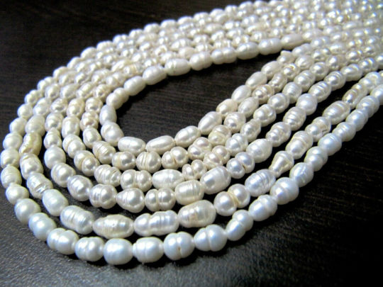 Natural Fresh Water Pearl 5-6mm Rice Pearl Beads 13 inches Long