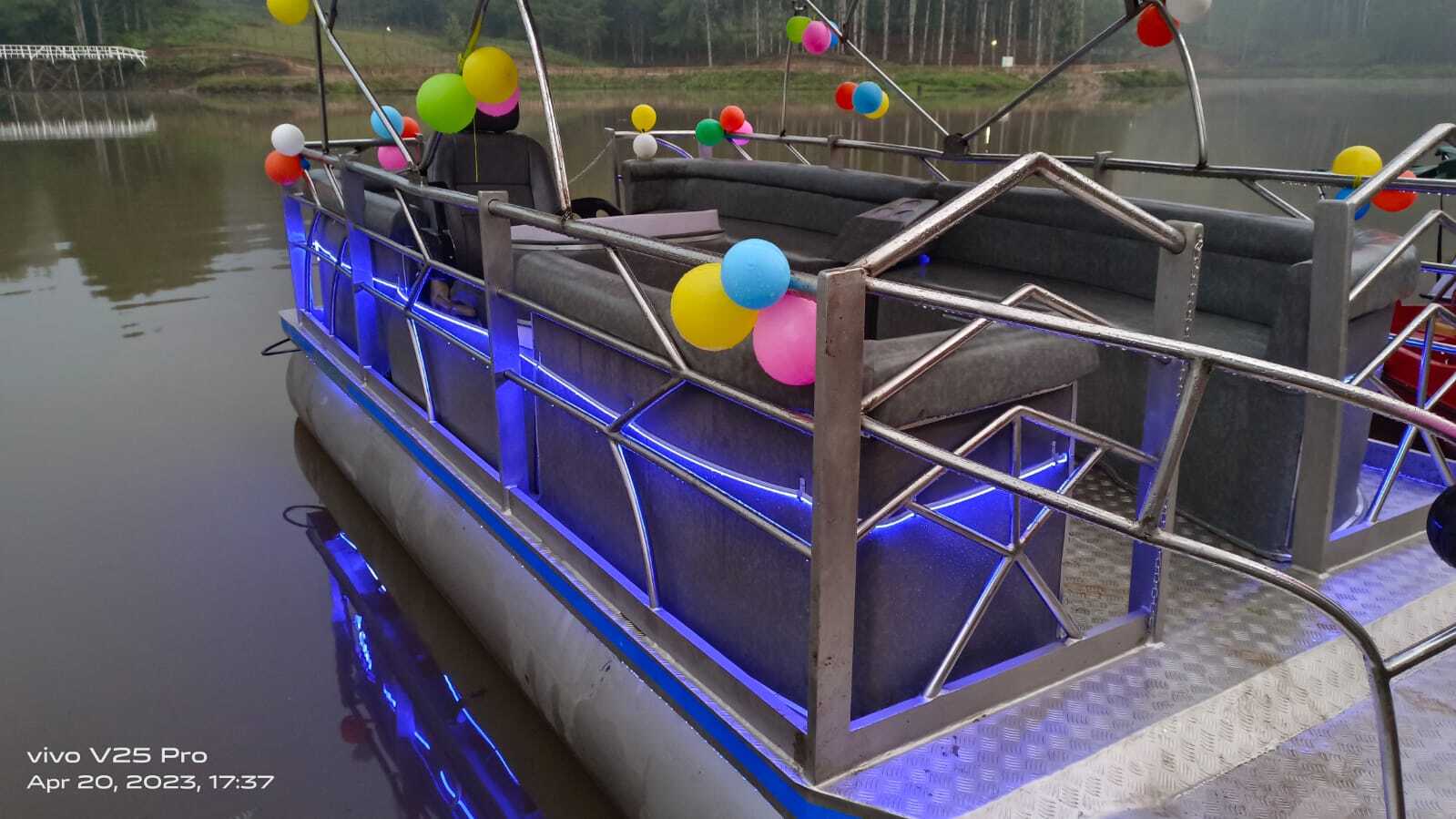 Aluminium Pantoon Boat