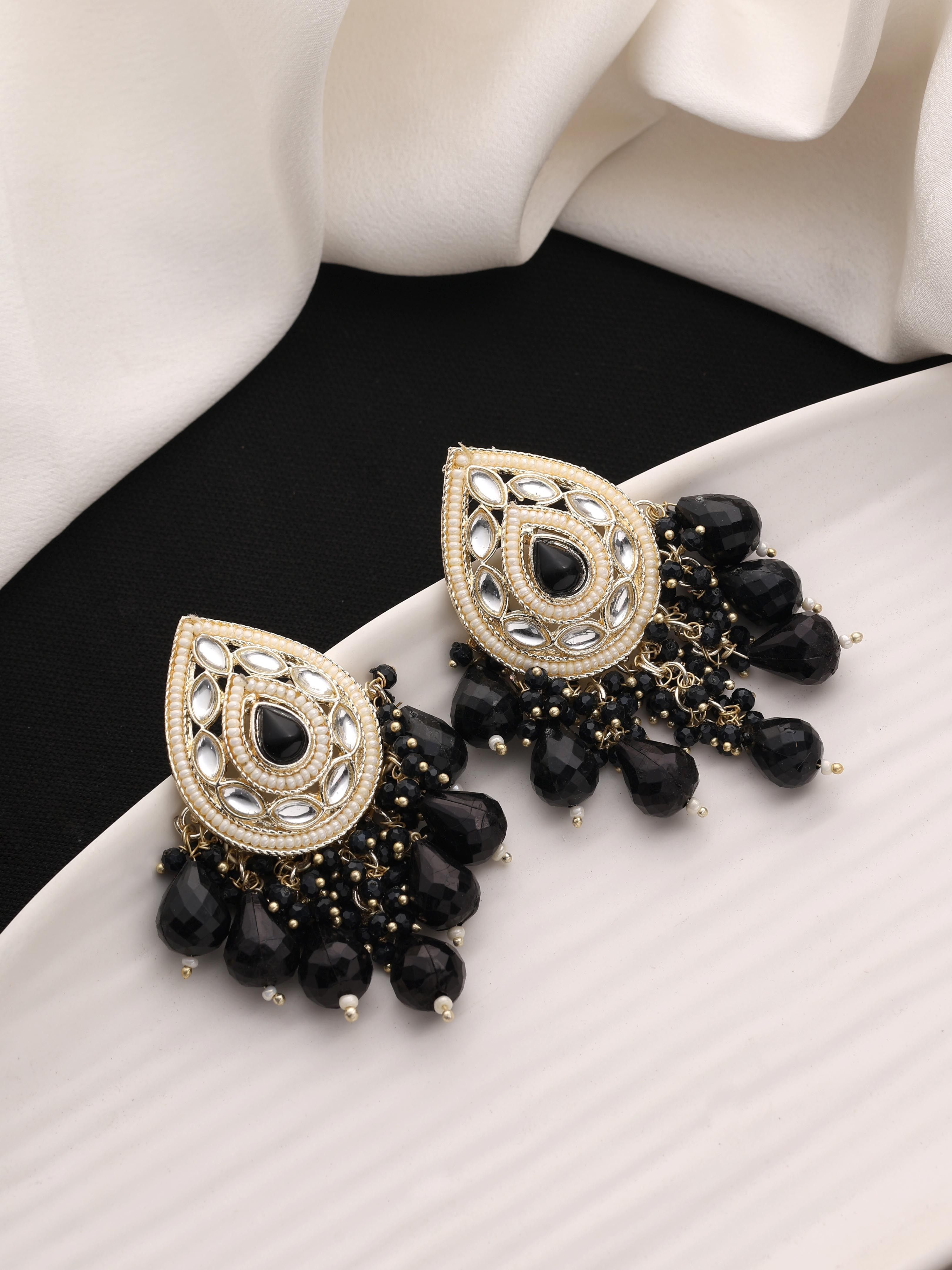 Pearl Dewdrop Tilak Earrings..