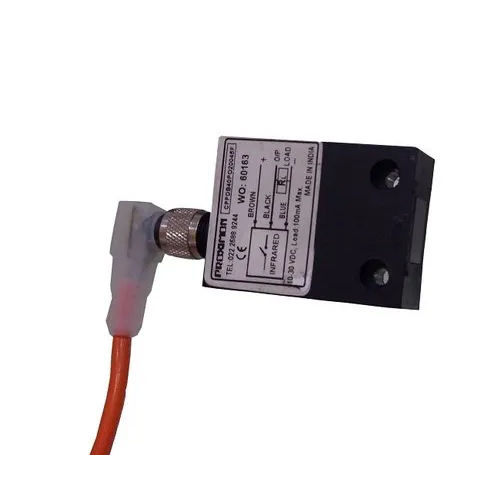 Connector Type Photoelectric Sensor - Material: Metal