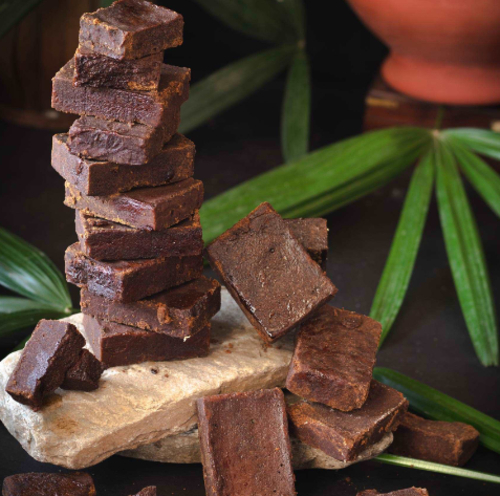 Date palm jaggery